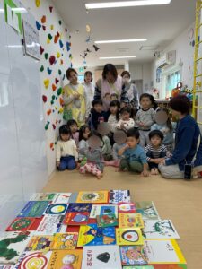 ツリーハウス図書館が始まったよ♪